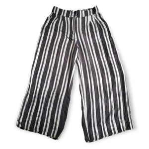 H&M Wide Leg Capri pants